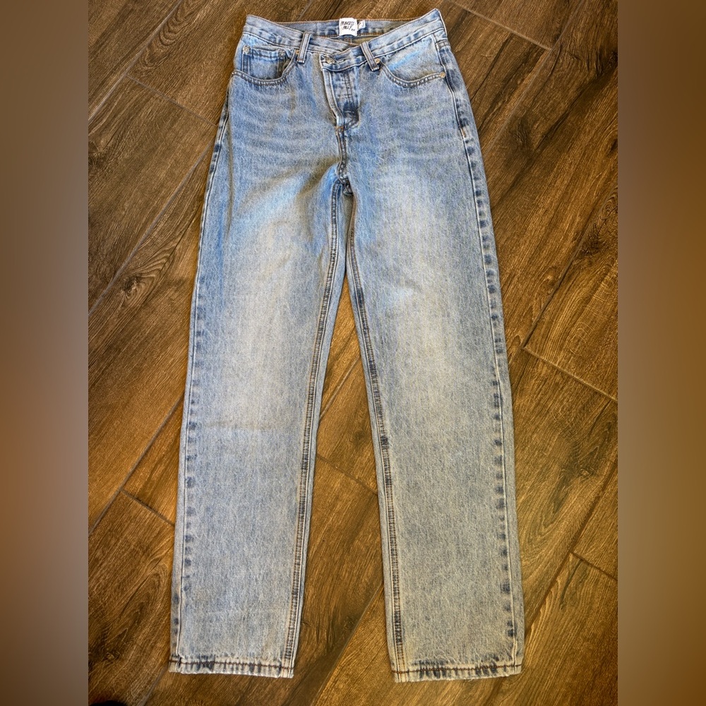 Princess Polly Holly Asymmetric Straight Leg Jean 
Light Wash US Women Sz 0